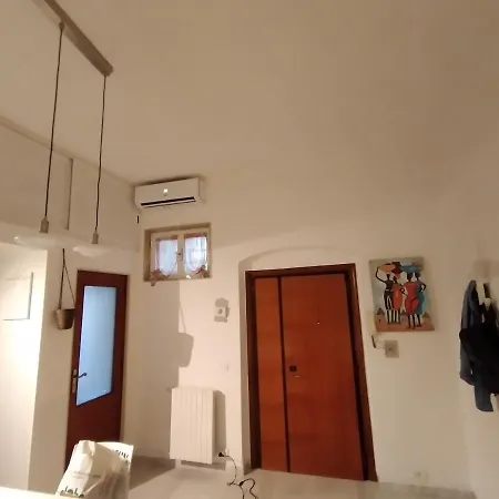 Margaret Apartment *