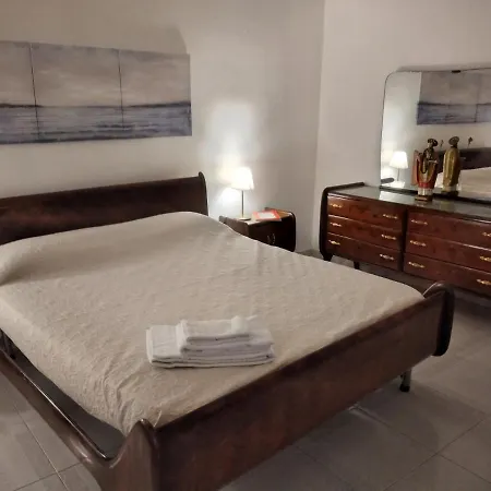 Margaret Apartment *